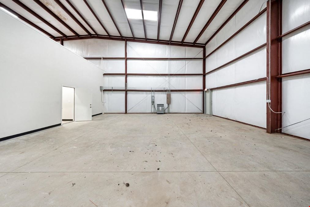 12K SF Industrial w/ 2 AC Yard | 1400 SH-78, Farmersville