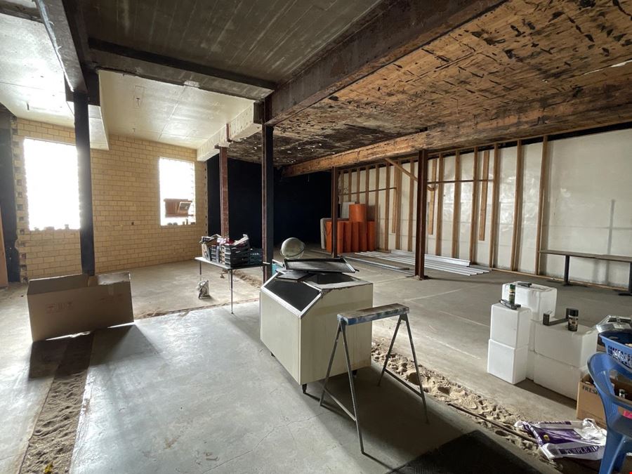 Mixed Use Commercial Building