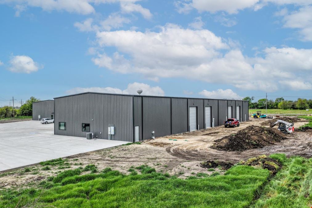 12K SF Industrial w/ 2 AC Yard | 1400 SH-78, Farmersville