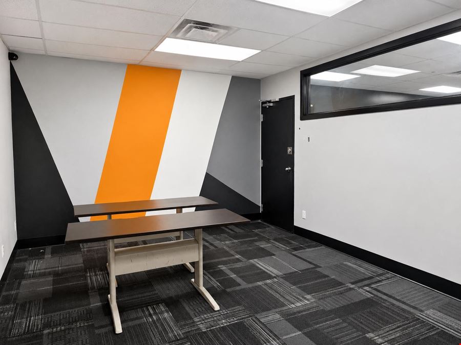 21 Concourse Gate, Ottawa, ON