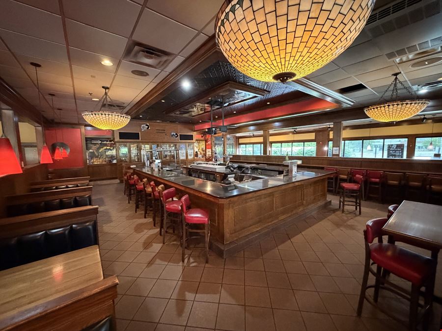 Former TGI Friday's - 7656 Cox Lane