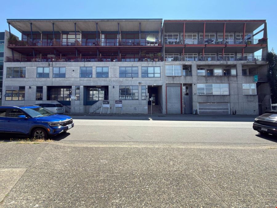 #210 - 128 W 6th Ave