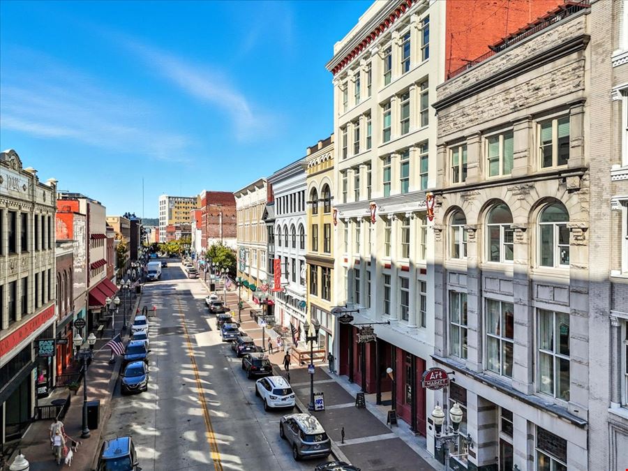 418 S Gay St
