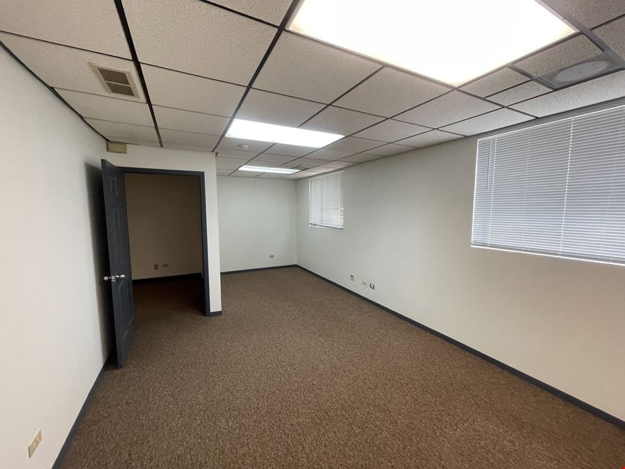 701 E Irving Park Rd