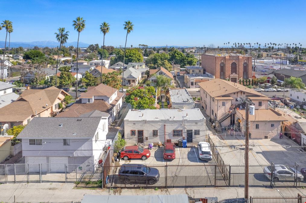 4323 Woodlawn Ave