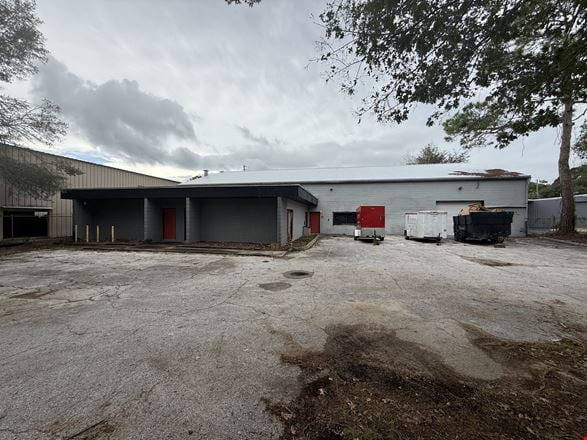 Preview of Office space for Rent at 1995 NE 31st Ave