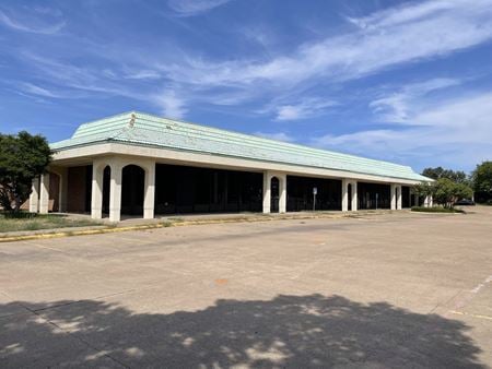 Preview of Retail space for Sale at 14601 Inwood Rd