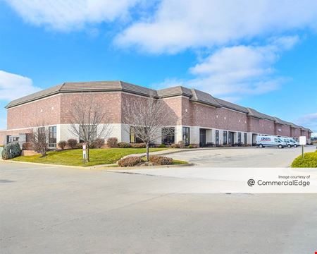 Preview of commercial space at 10000 Lackman Road