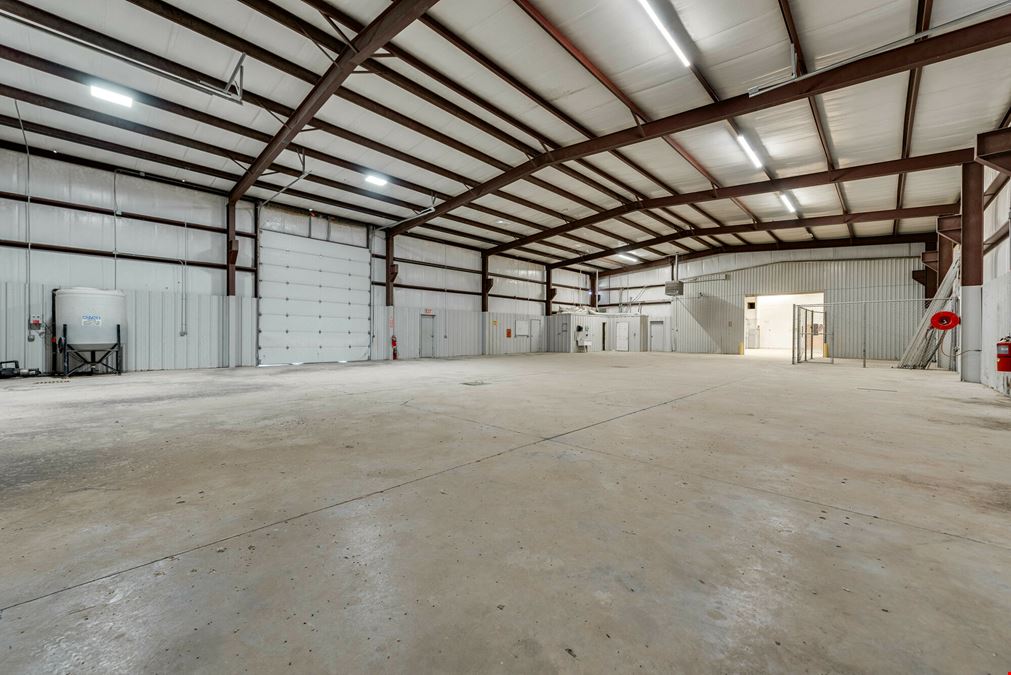 17,950 SF Industrial on 9 Acres