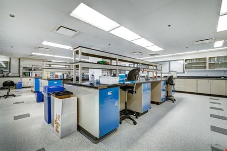 Preview of commercial space at 3885