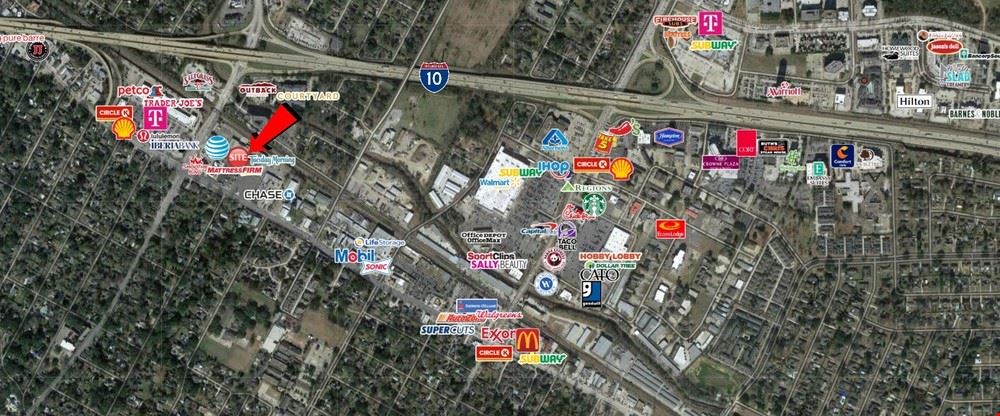Retail Space Available in Acadian Perkins Shopping Center