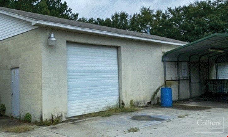 ±6,000 SF: Two Warehouses in Bustling Industrial Corridor | Florence, SC