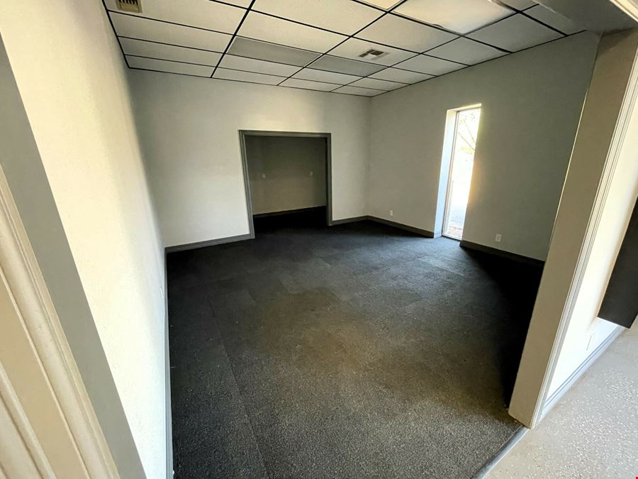 Linex Building / 11190 Hwy 64 E