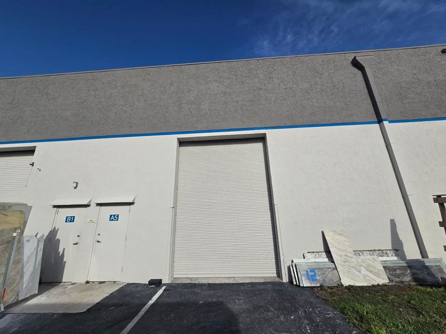 For Lease 100% A/C Office/Warehouse