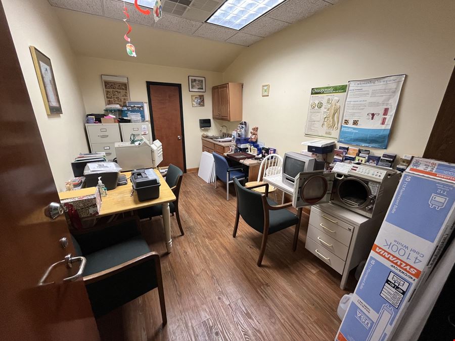 Available Medical Office - Easton Court - 270-280 E 90th Dr