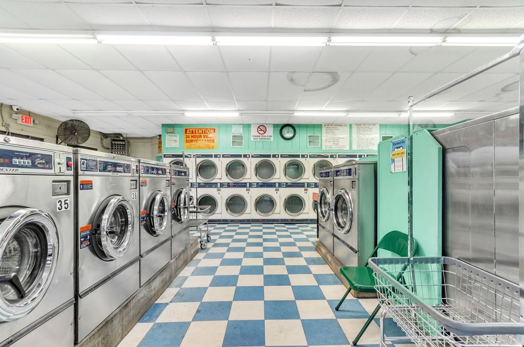 1205 N Franklin - Established Laundromat For Sale w/ Extra Lot