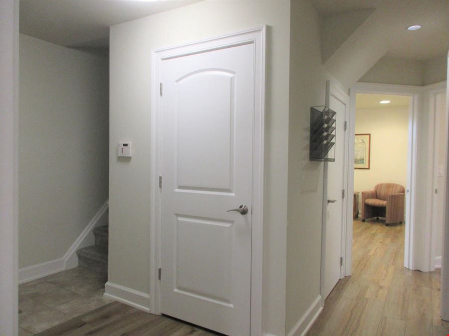 10 Stiles Ave