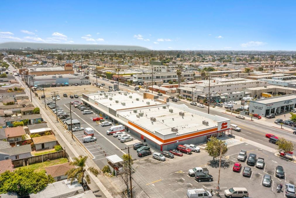 Crenshaw Plaza