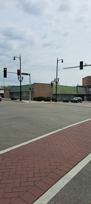 ±6,709 SF Retail Space at Signalized Corner