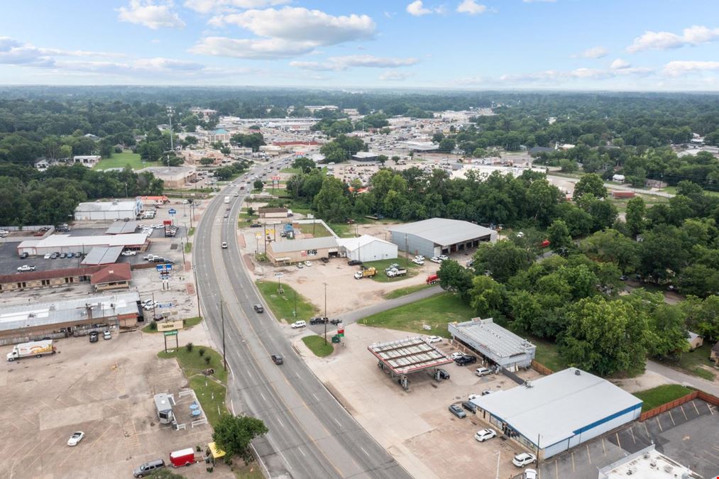 401 N Timberland Dr