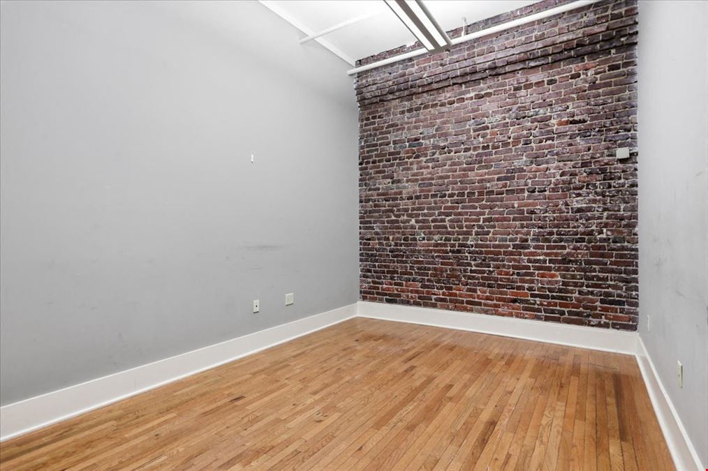 418 S Gay St