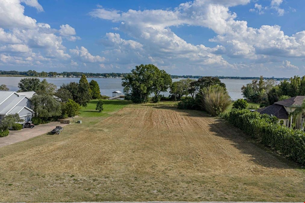Stunning 1.25 AC Lot on Lake Mariana