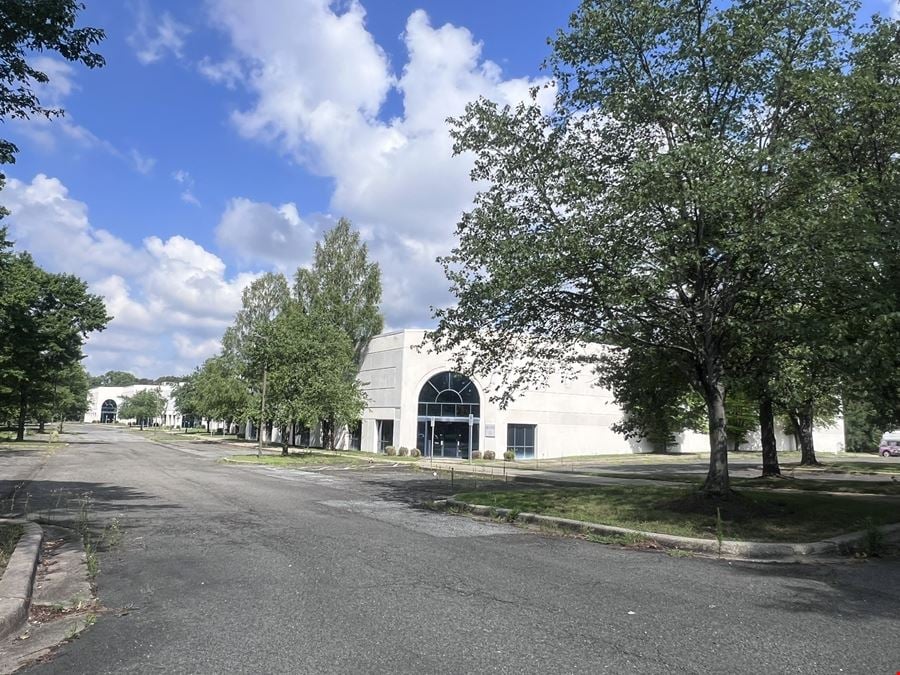 8700 - 8724 Jericho City Dr