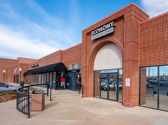 Preview of Retail space for Rent at 351 N Air Depot Blvd