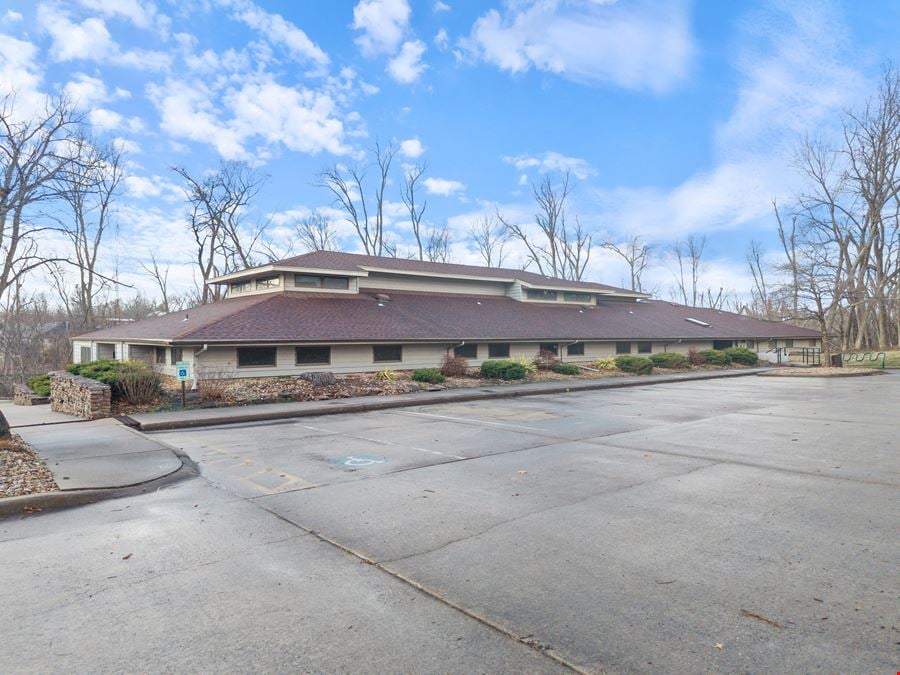 6 North Halsted Circle
