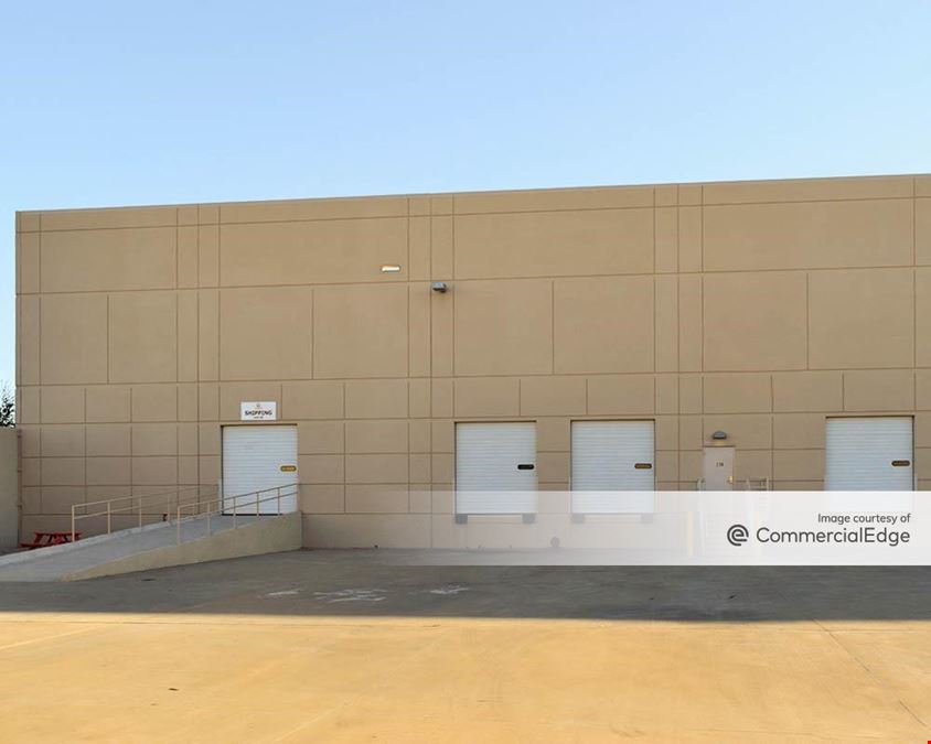 Lakeside Commerce Center - 1600 Lakeside Pkwy