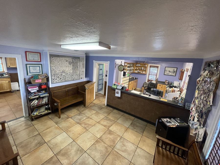 5015 Morrison Rd & 901 S Yates St