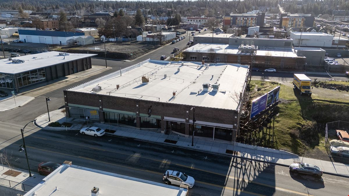 U-District Showroom and Warehouse