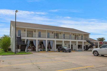 Preview of commercial space at 2801 Kaliste Saloom Rd