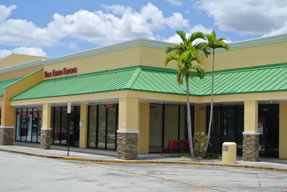 Boca Hamptons Plaza