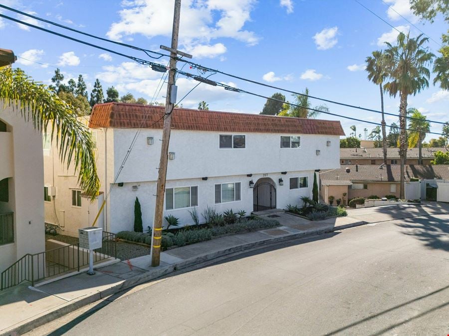 207 W Marquita