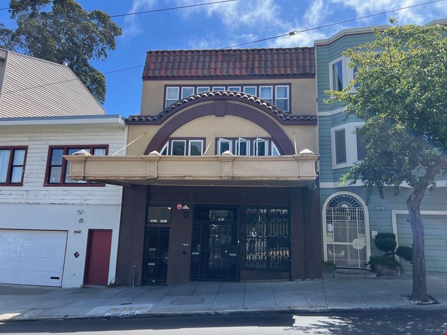 3581 Mission St