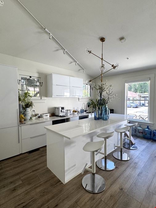 49 Moraga Avenue