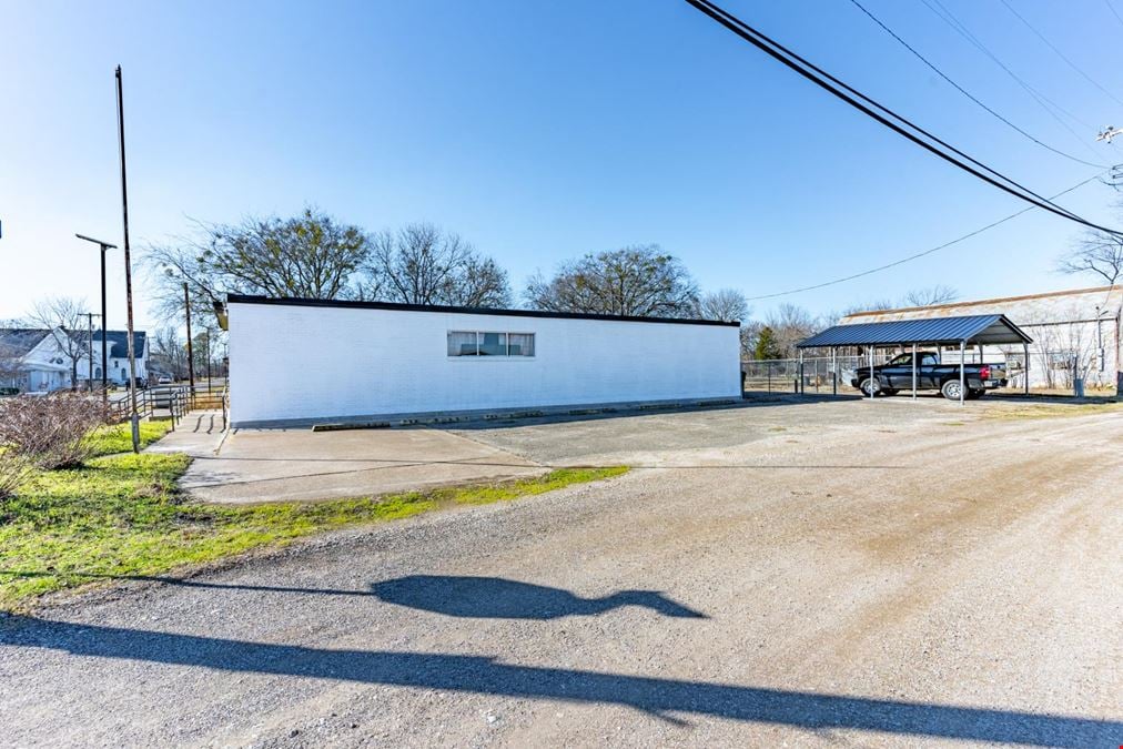 Retail Space for Lease on US-69