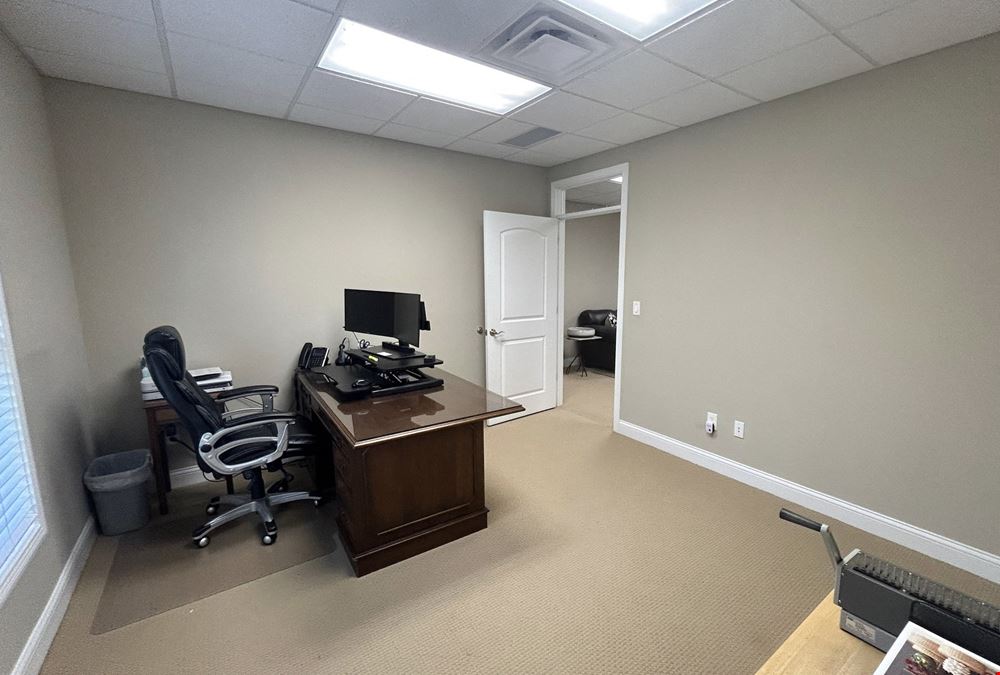 5082 Wooster Rd - Wooster Park Office Condo