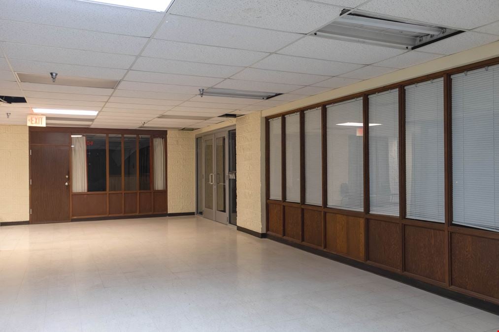Tiller + Main Commercial Retail/Office Suites