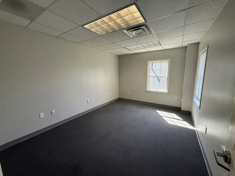 875 Greenland Road, Building C, Unit 8