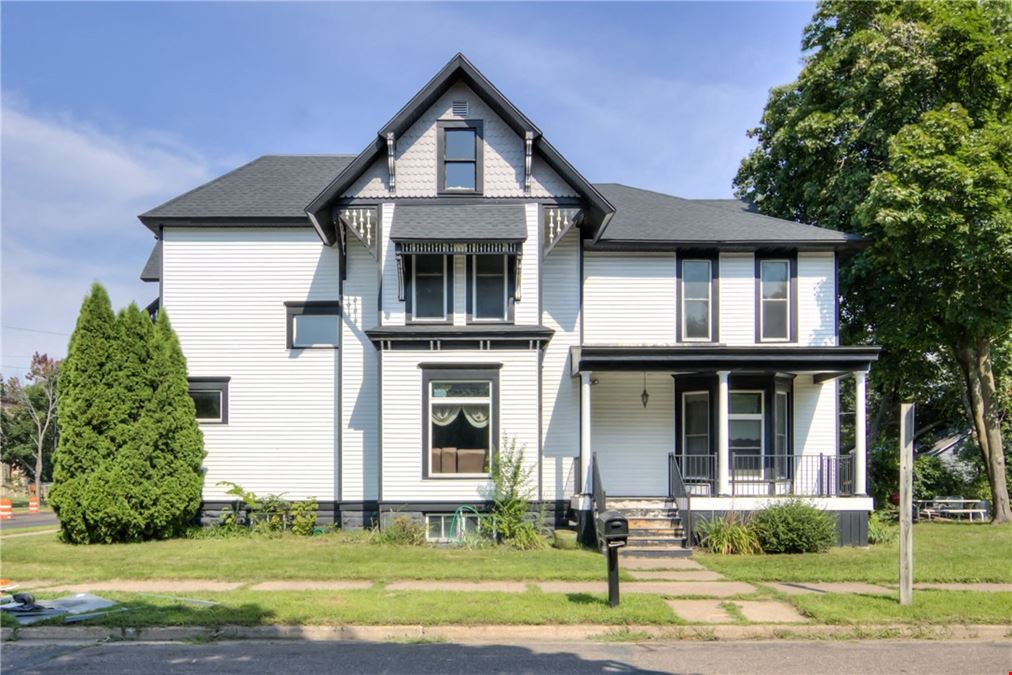 603 Bay St