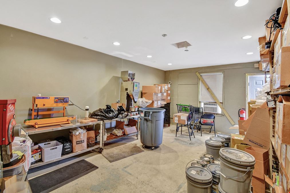 Dobbs Road Flex Warehouse Condo