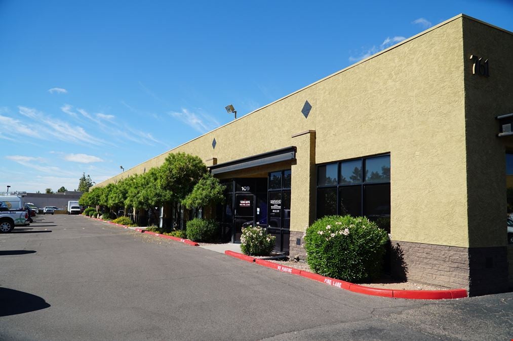 425 W Guadalupe Rd