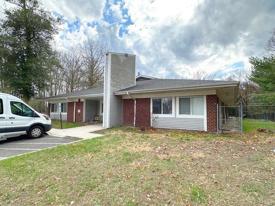 943 Little Gloucester Rd