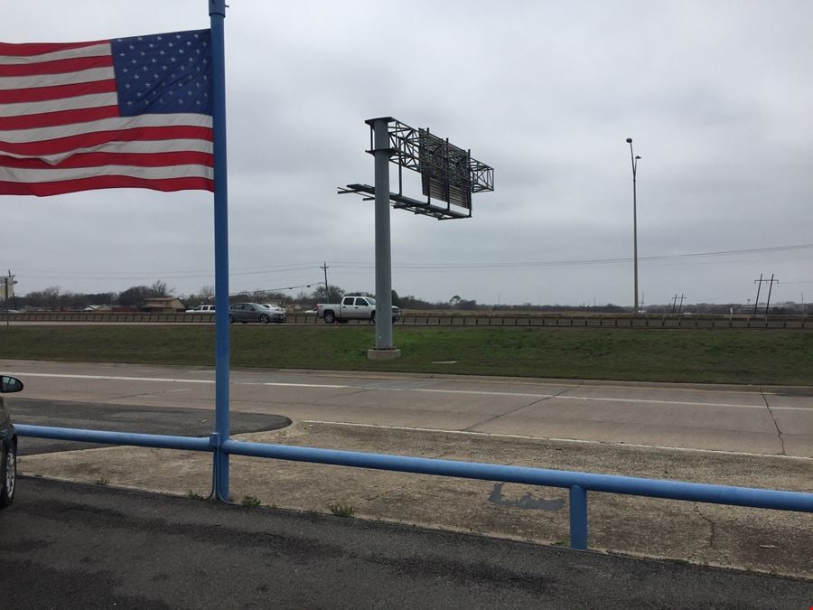 Interstate 30 Frontage - Used Car Dealership (Mesquite)