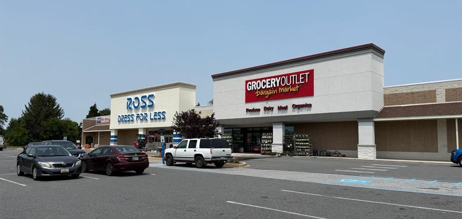 Preview of Retail space for Rent at 801 E Pulaski Hwy
