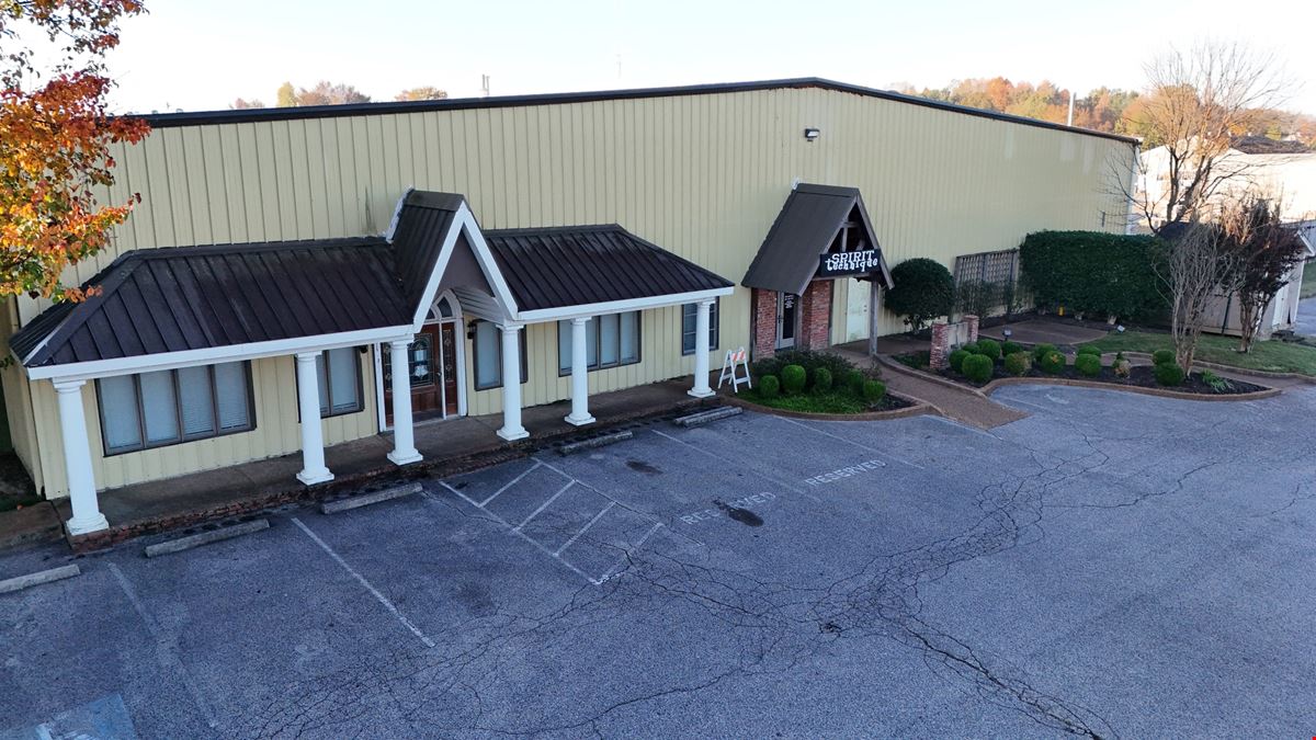 9525 Macon Road