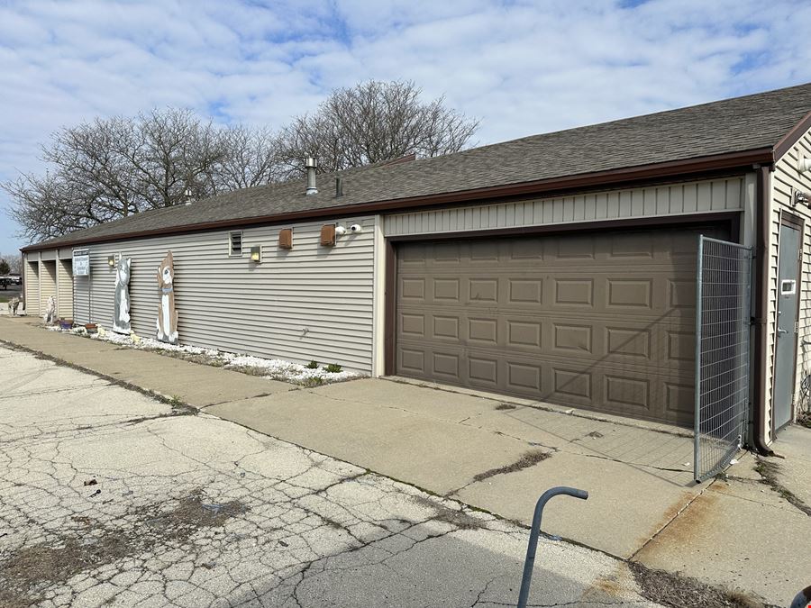 2200 SF Indsutrial Space with office