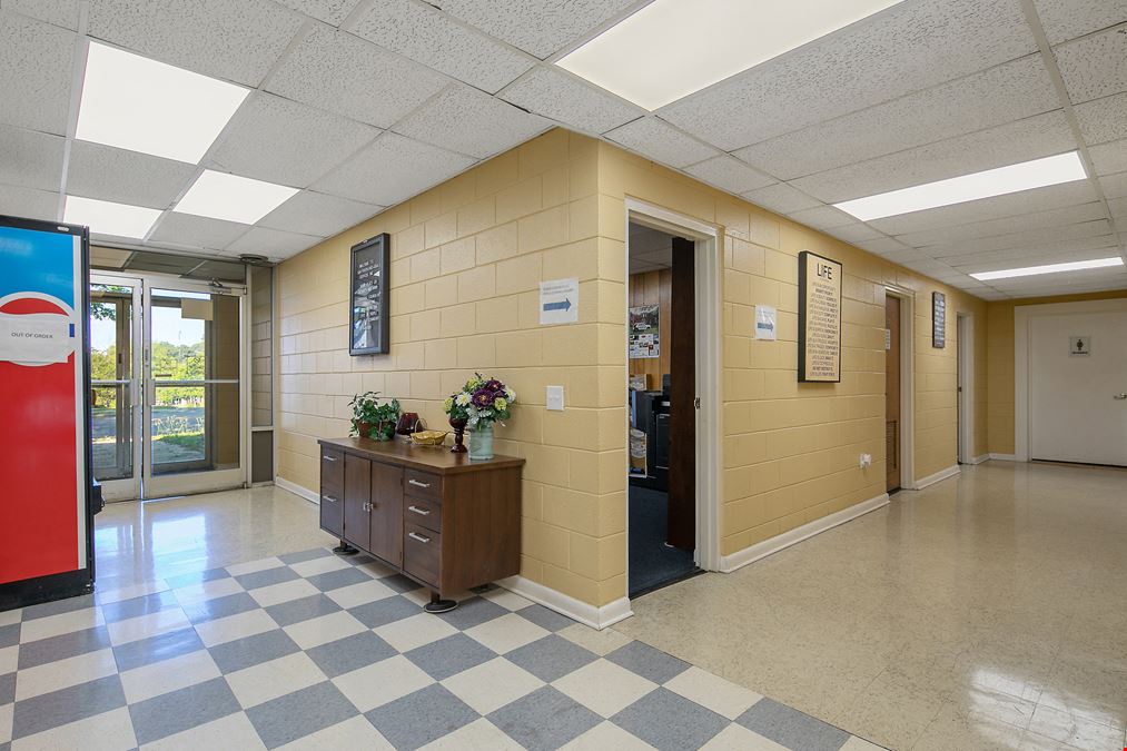 15,000 Square Feet Office Building